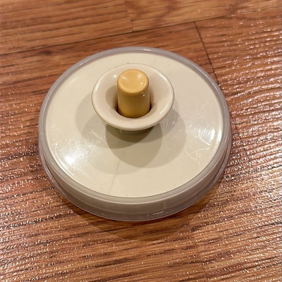 Vintage Tupperware Salad Dressing Cruet Oil/Vinegar Container 1246-16 MadeinUSA - Picture 4 of 6